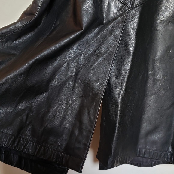 1980 Vintage ladies oversized leather jacket - Picture 4 of 14